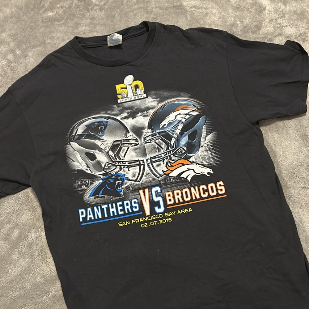 GRAPHIC PANTHERS VS BRONCO super bowl TEE